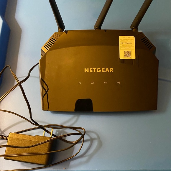 Netgear Router Wifi - Picture 2 of 5